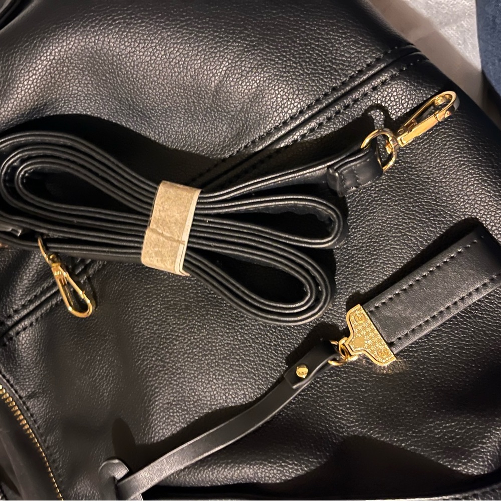 MFK Mia K collection Fiorella Weekender Bag - Picture 7 of 15